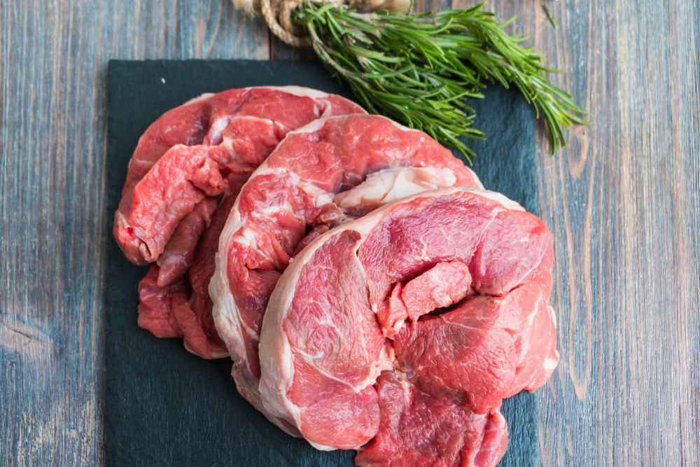 FRESH BONELESS LEGS OF LAMB (2LB)