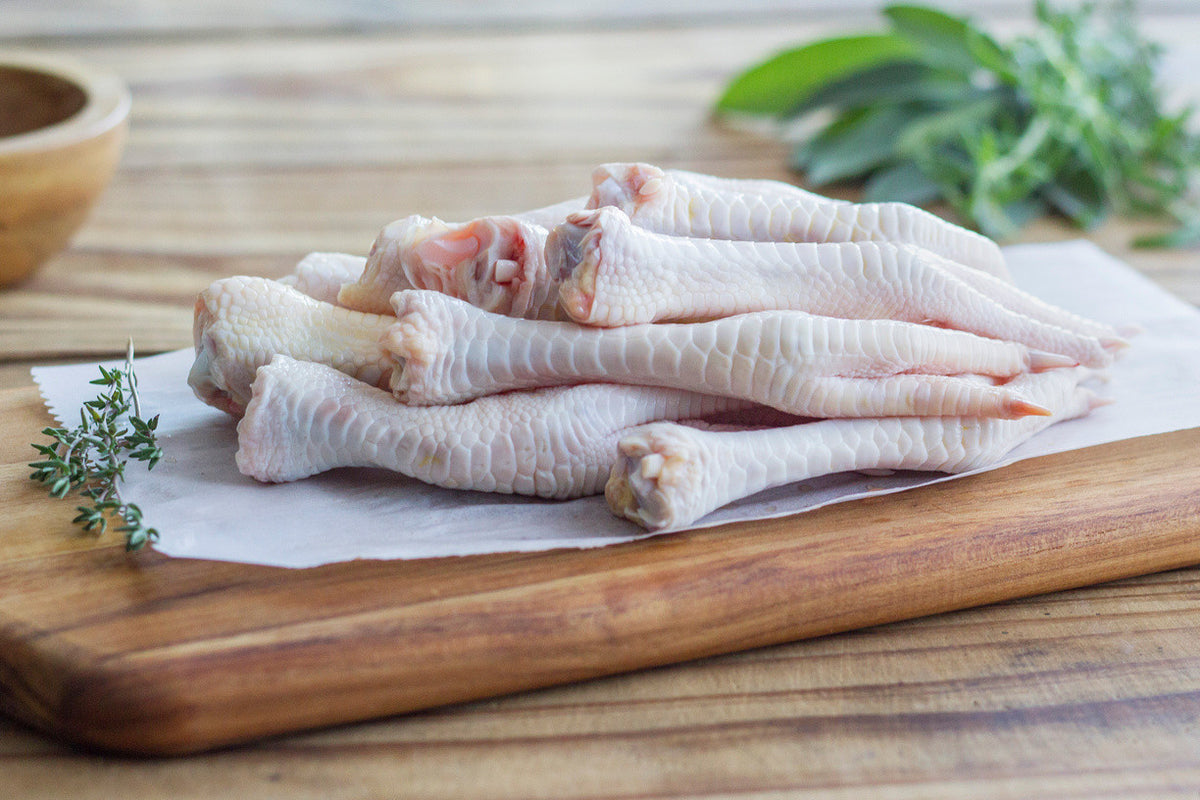 FRESH CHICKEN FEET