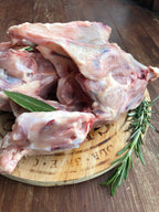 FRESH CHICKEN CARCASS